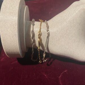 Elegant two tone triple bundle bracelet set small